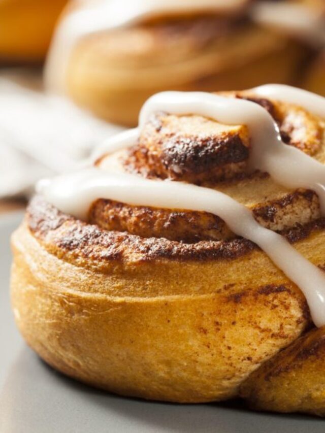 How To Make Delicious Cinnamon Roll Icing Without Powdered Sugar