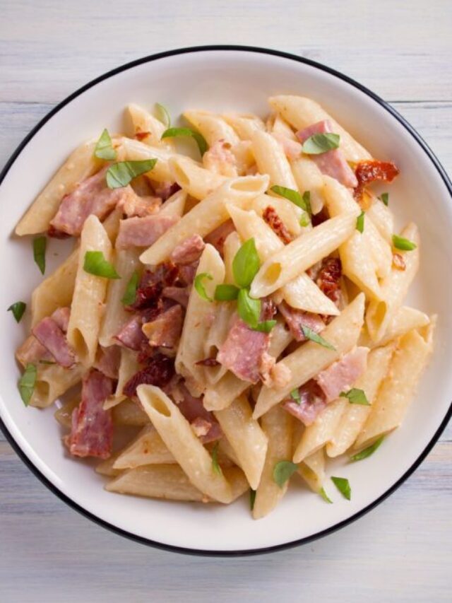 Creamy Chicken and Bacon Pasta Recipe
