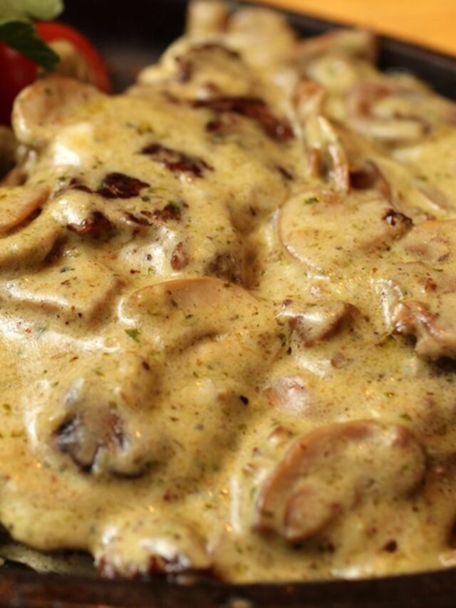Delicious Pork Chops With Garlic Mushroom