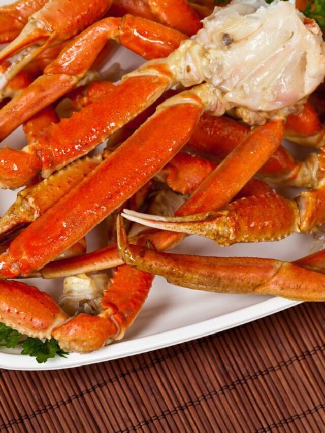 How to Steam Crab Legs (Tips And Tricks)