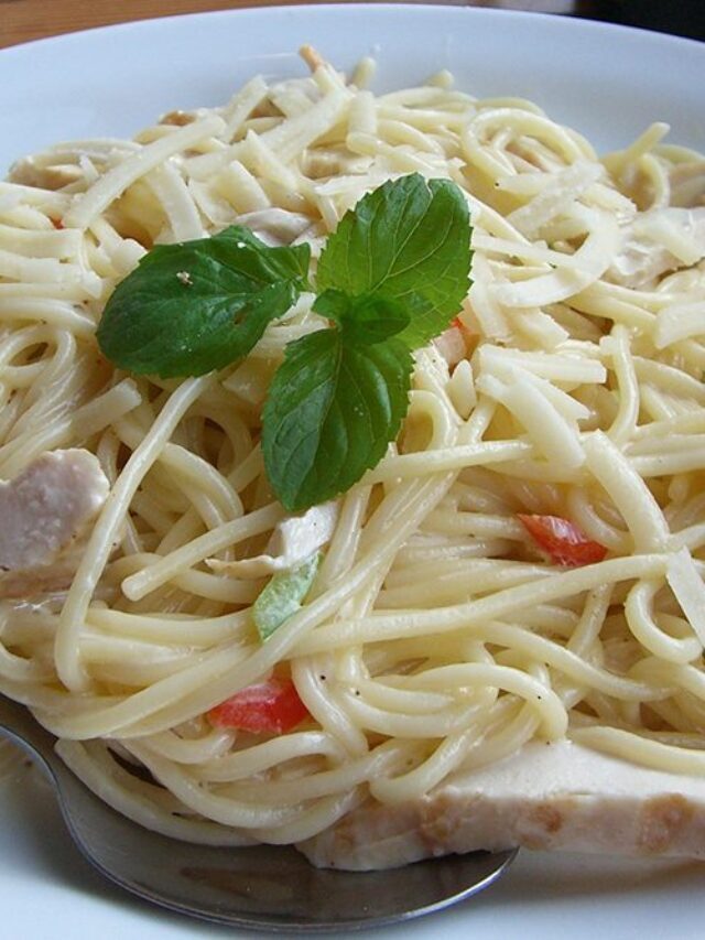 How To Make Delicious Creamy Chicken Pasta