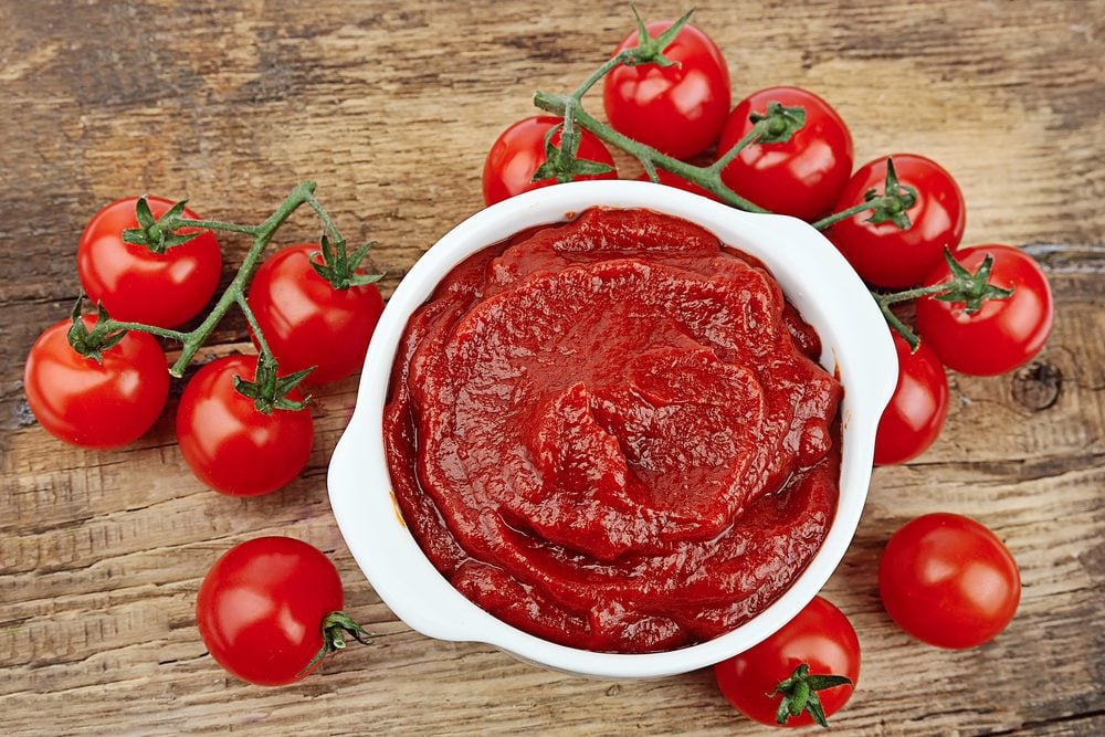 The Difference Between Tomato Sauce and Tomato Paste - The Kitchen Community