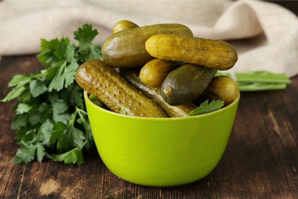 https://thekitchencommunity.org/wp-content/uploads/2021/06/Pickles.jpg