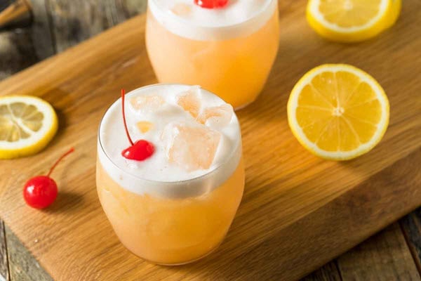 🍹 8 Incredibly Easy Vodka Cocktails You Must Try At Home!