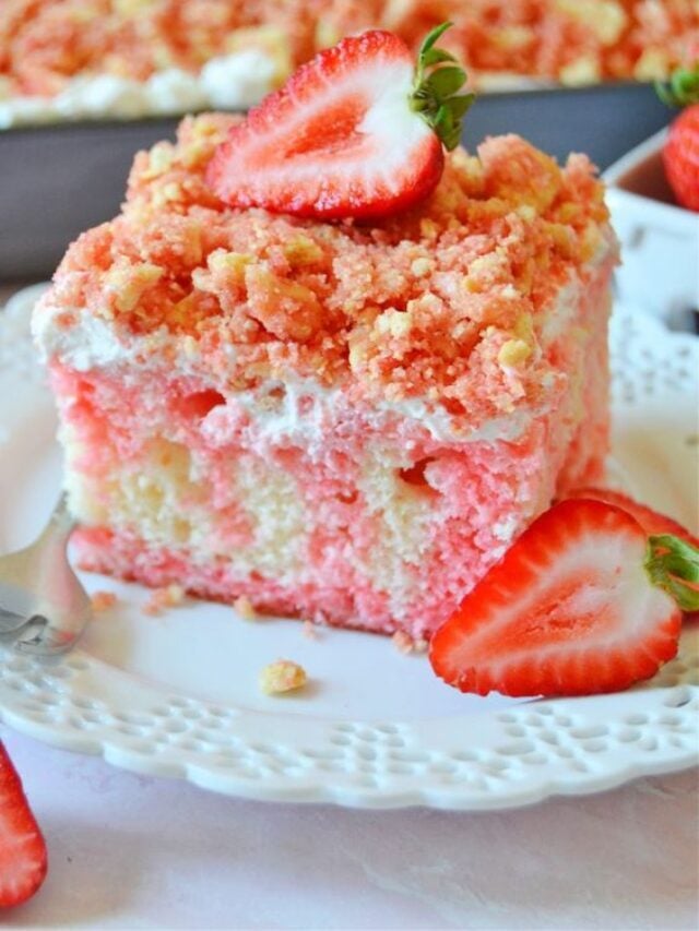 25 Delicious Strawberry Desserts