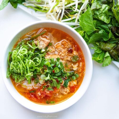 Best Bún Riêu Recipe (Vietnamese Crab, Pork & Tomato Noodle Soup) - The ...